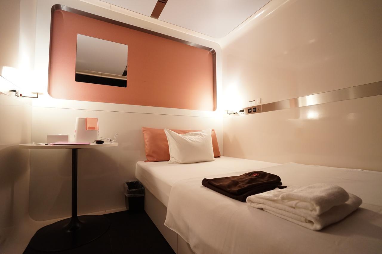First Cabin Akihabara Showa-Dori Токио Экстерьер фото