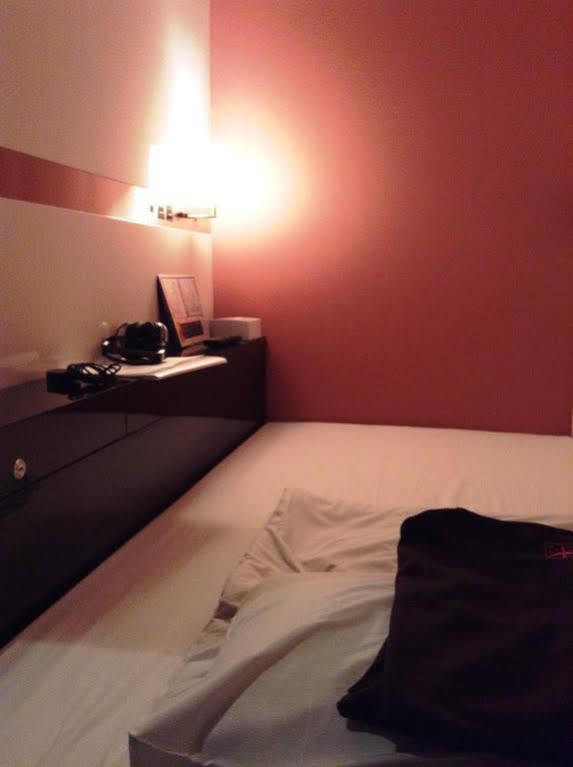 First Cabin Akihabara Showa-Dori Токио Экстерьер фото