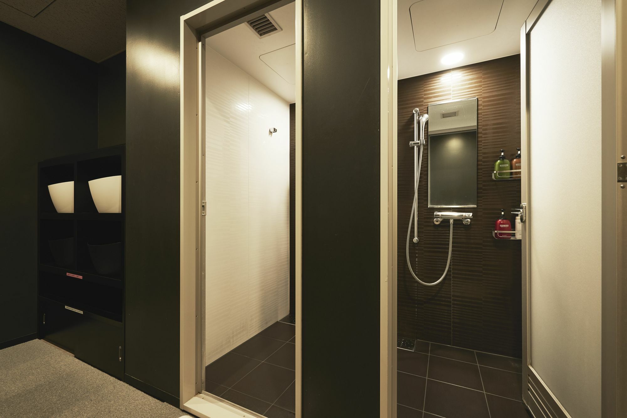 First Cabin Akihabara Showa-Dori Токио Экстерьер фото